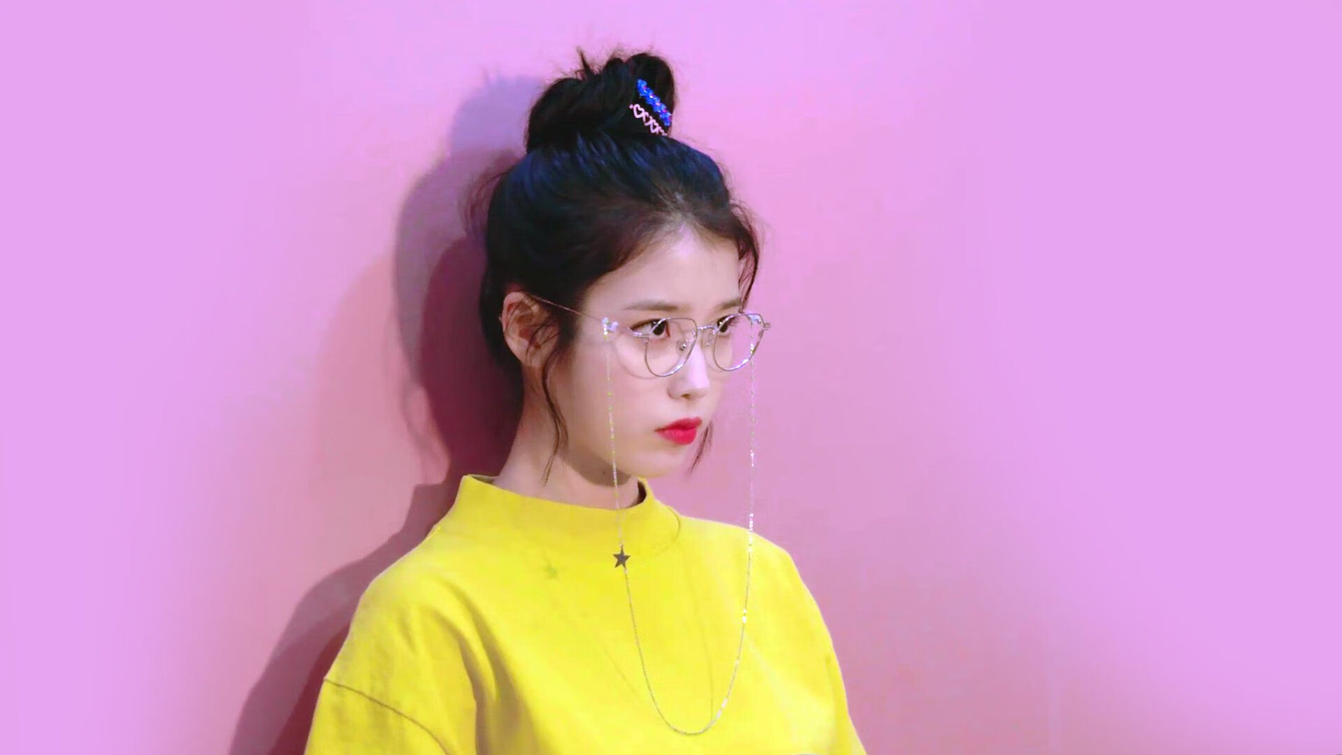 斯洛特在比赛中强调高位逼抢，增强球队压迫性，斯洛特耶斯为何退役