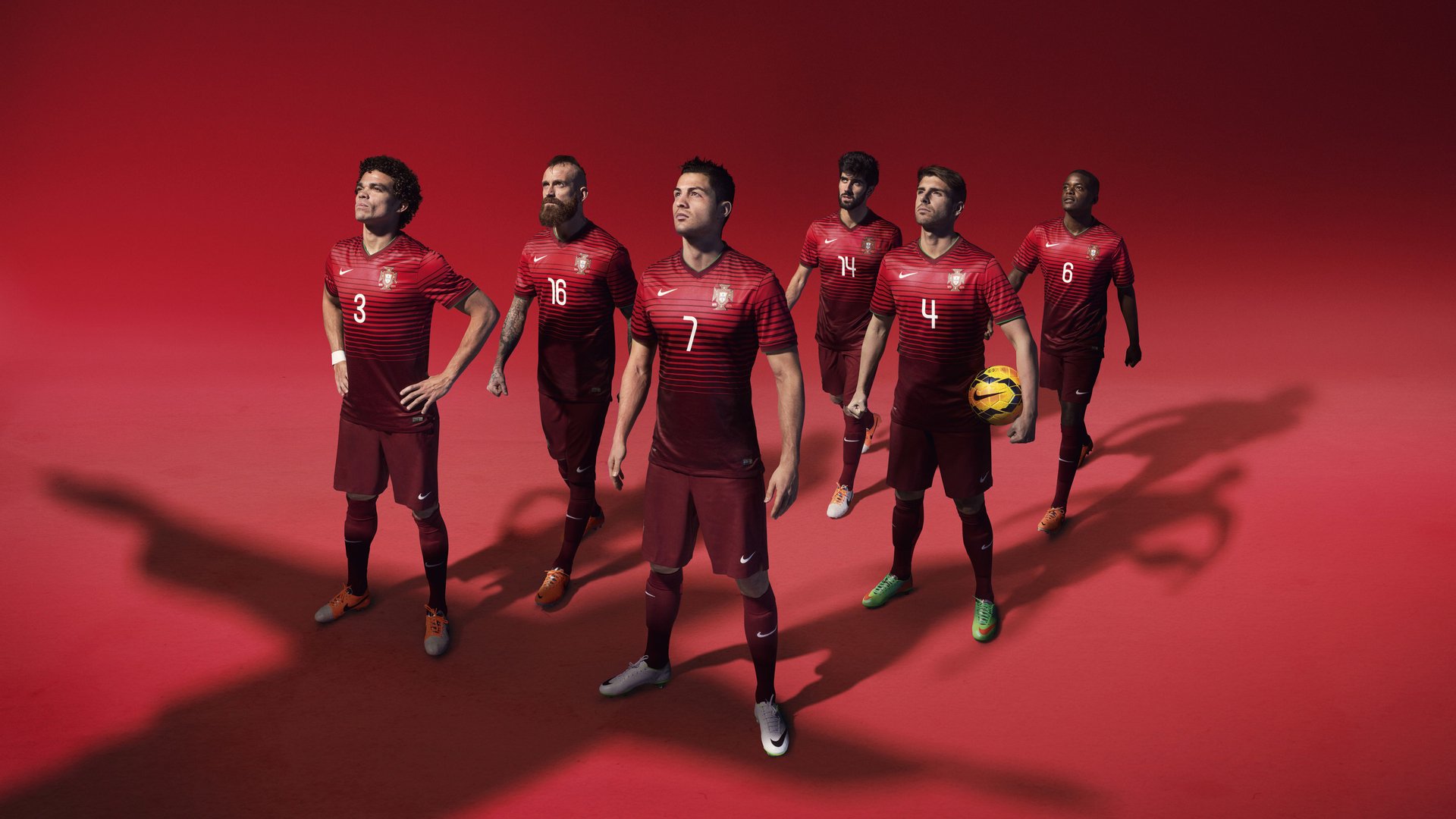 《电竞游戏中的“隐藏内容”：探索幕后奥秘》，电竞幕后干什么的